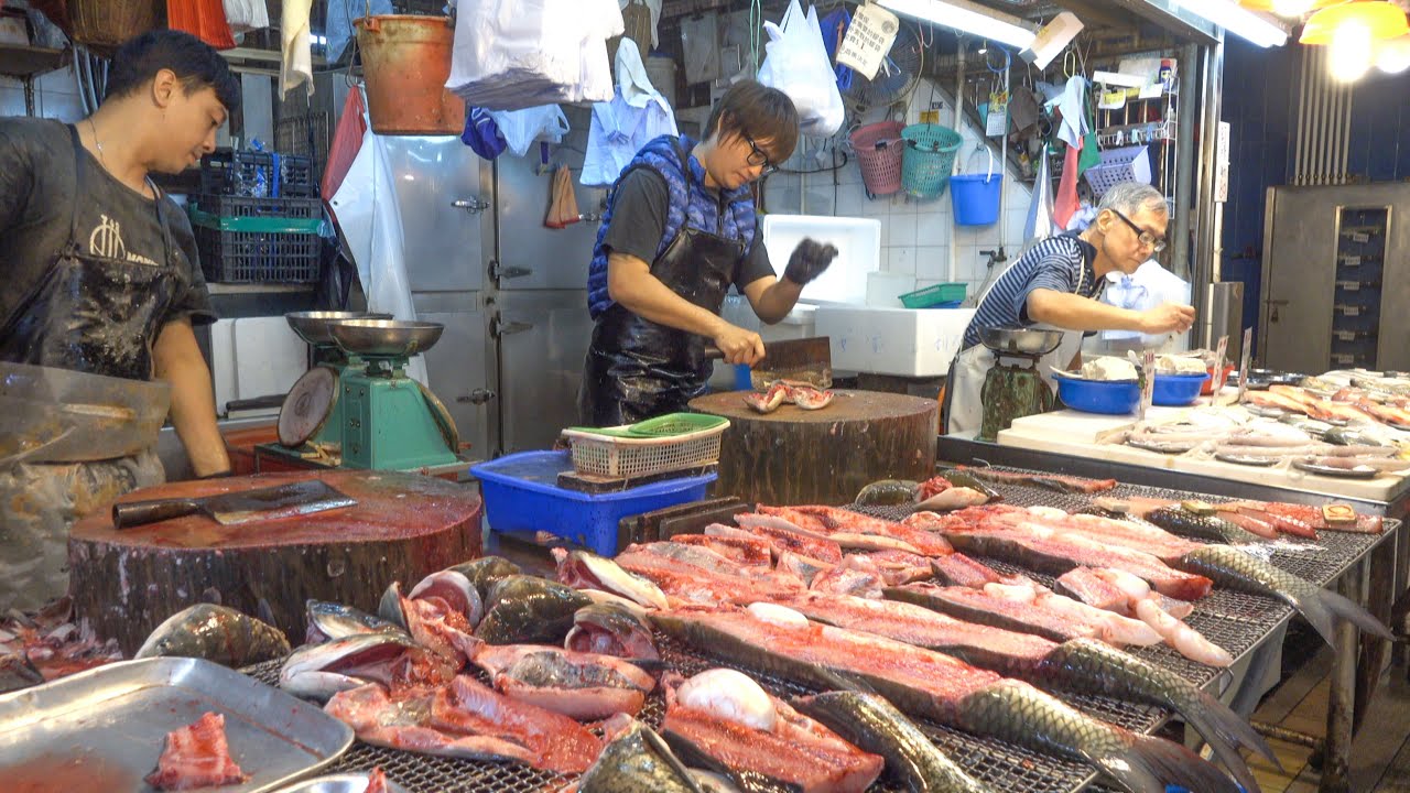 /img/market/fish-selection.jpg